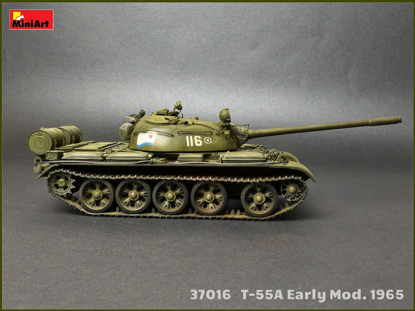 ak-interactive-t-55a-early-mod-1965-interior-kit-scala-1-35 image 7