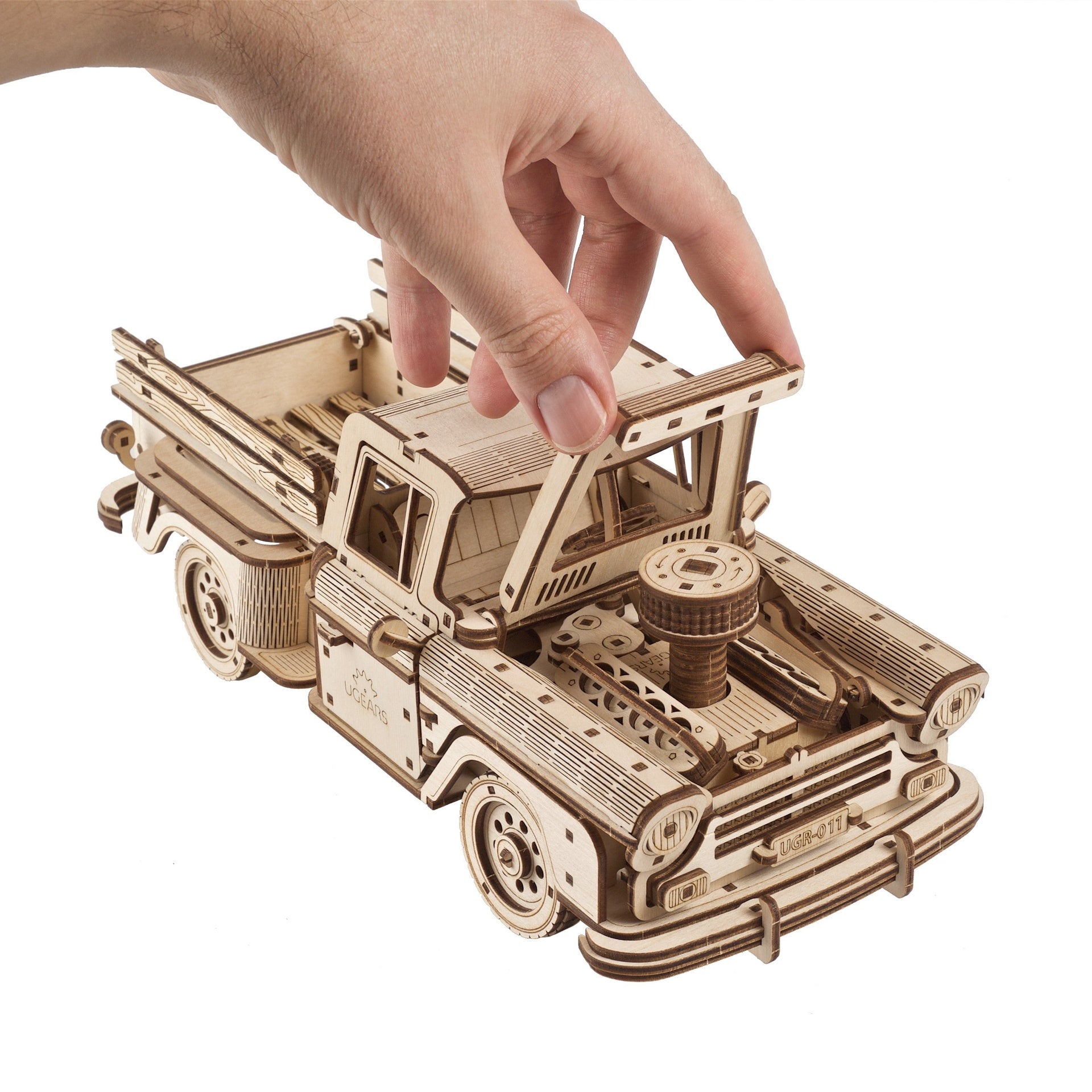 ugears-pickup-lumberjack-kit-camioncino-meccanico-in-legno image 4