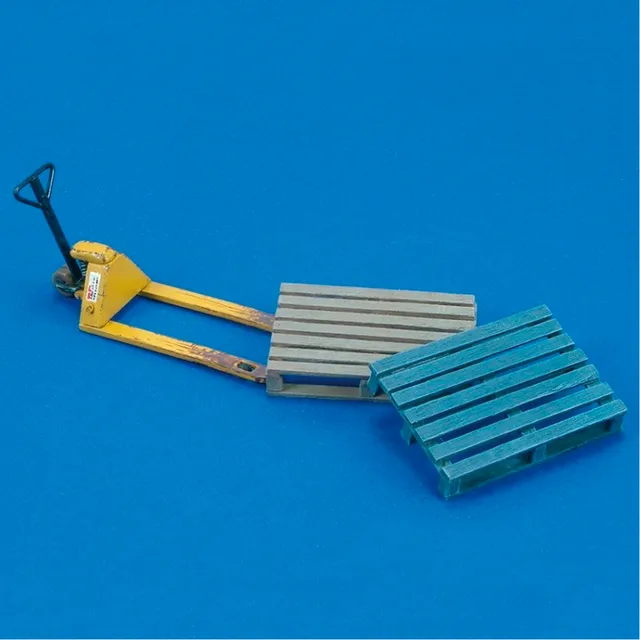 ak-interactive-transpallet-1-35 image 1