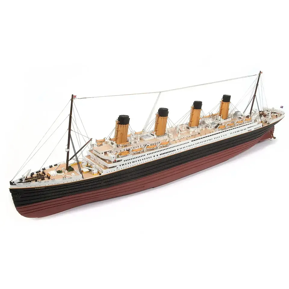 occre-titanic-kit-nave-transatlantico-storico-da-costruire image 1