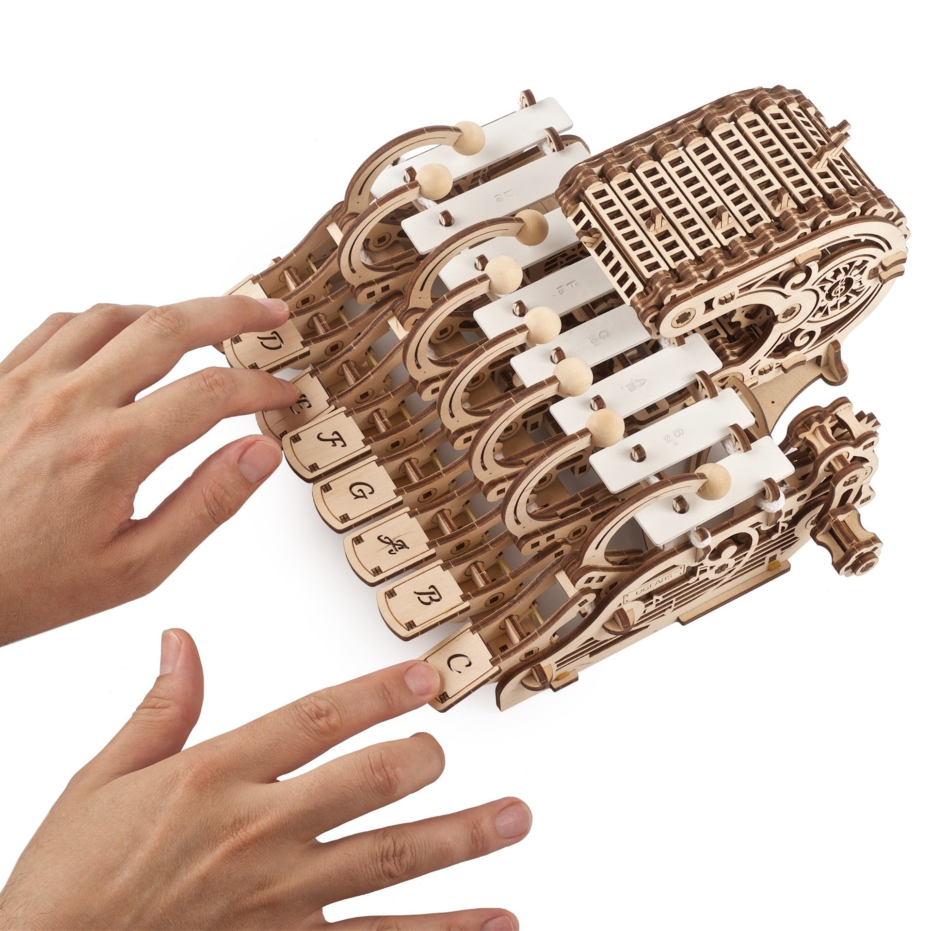 ugears-mechanical-celesta-strumento-musicale-meccanico-in-legno image 4