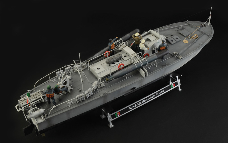 ak-interactive-1-35-mas-568-4a-serie-con-equipaggio image 6