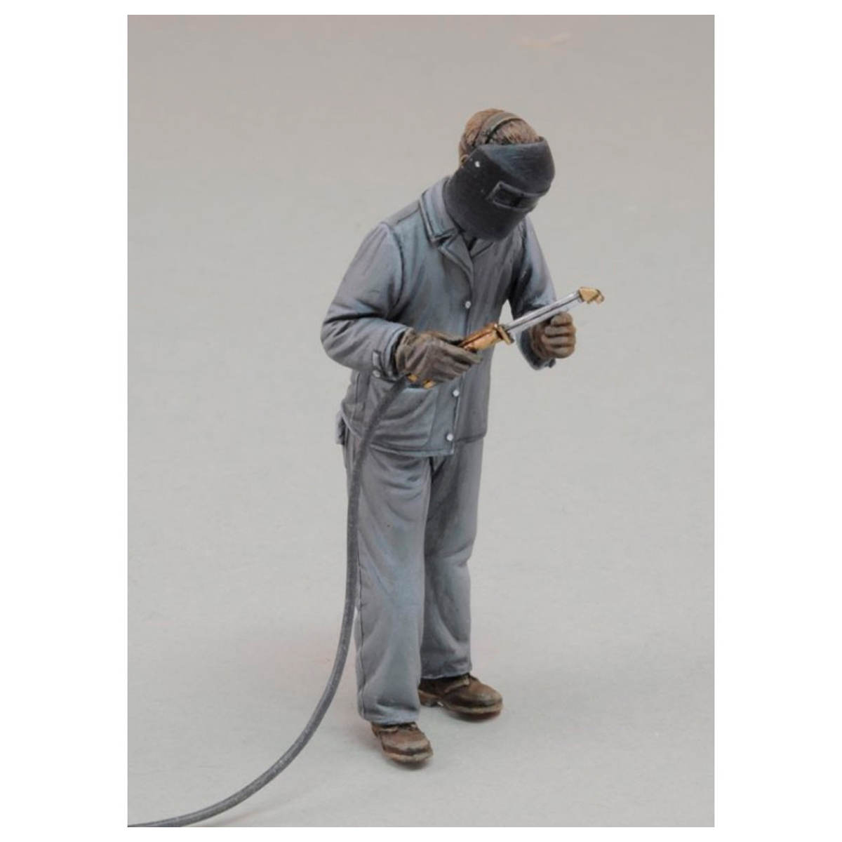 ak-interactive-weld-man-no-3-figura-in-scala-1-35-2 image 2