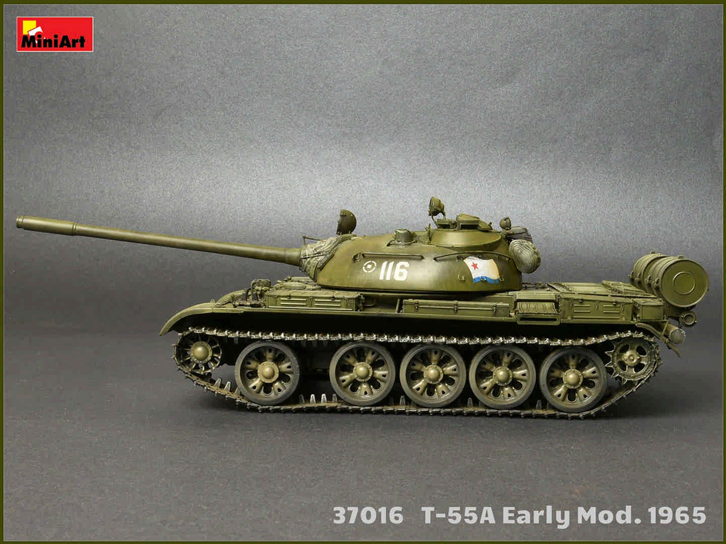 ak-interactive-t-55a-early-mod-1965-interior-kit-scala-1-35 image 8