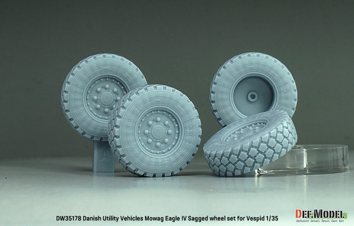 ak-interactive-danish-utility-vehicles-mowag-eagle-iv-sagged-wheel-set-per-vespi image 2