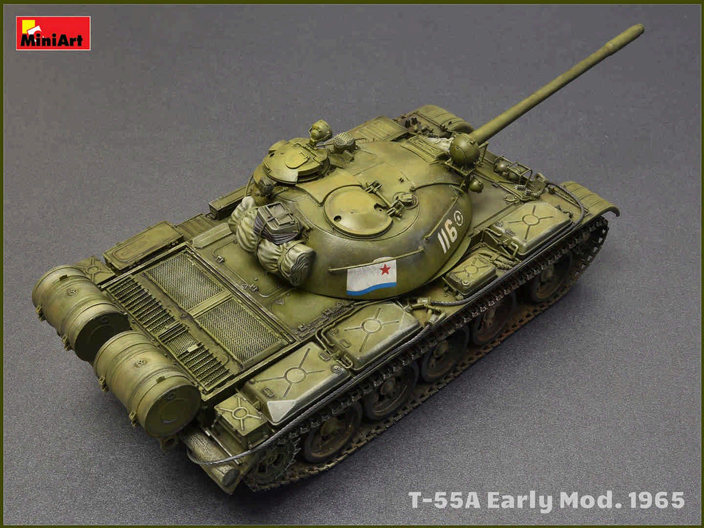ak-interactive-1-35-t-55a-early-mod-1965-kit-carro-armato image 5