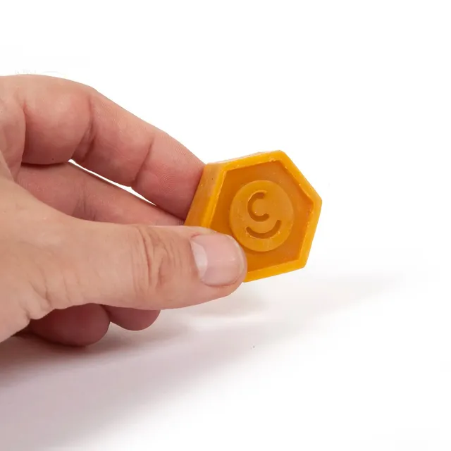 occre-blocco-di-cera-per-fili-100-naturale-modellismo image 1
