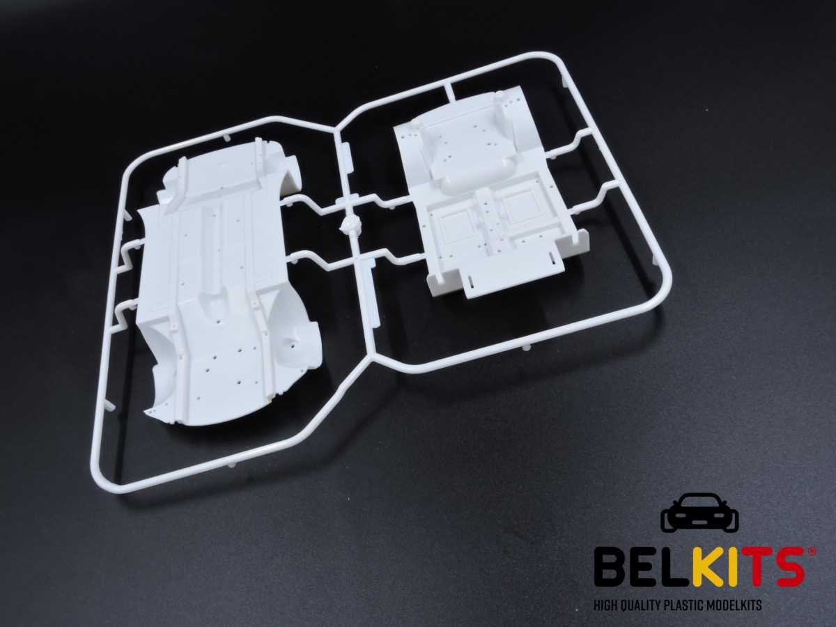 ak-interactive-ford-fiesta-s2000-2010-rally-monte-carlo-winner-1-24-kit-auto-ral image 3