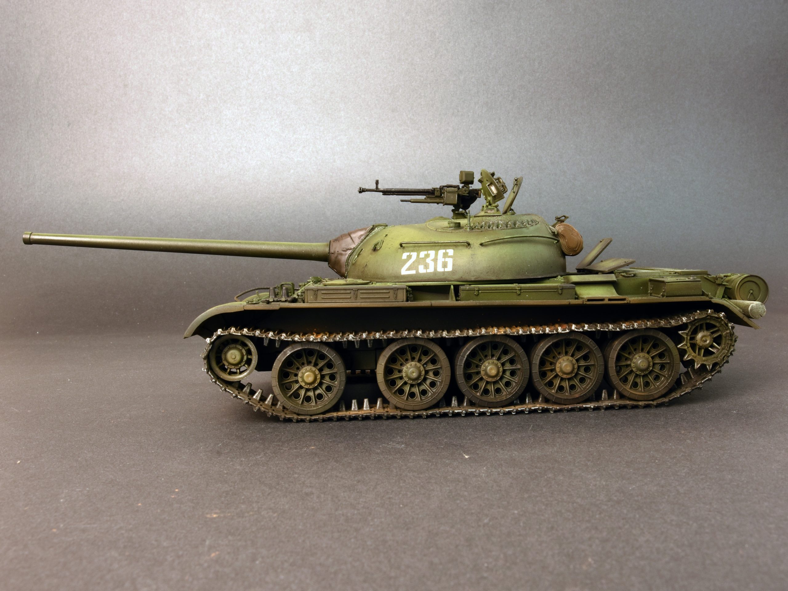 ak-interactive-1-35-t-54-3-mod-1951-kit-di-modellismo-carro-armato image 5