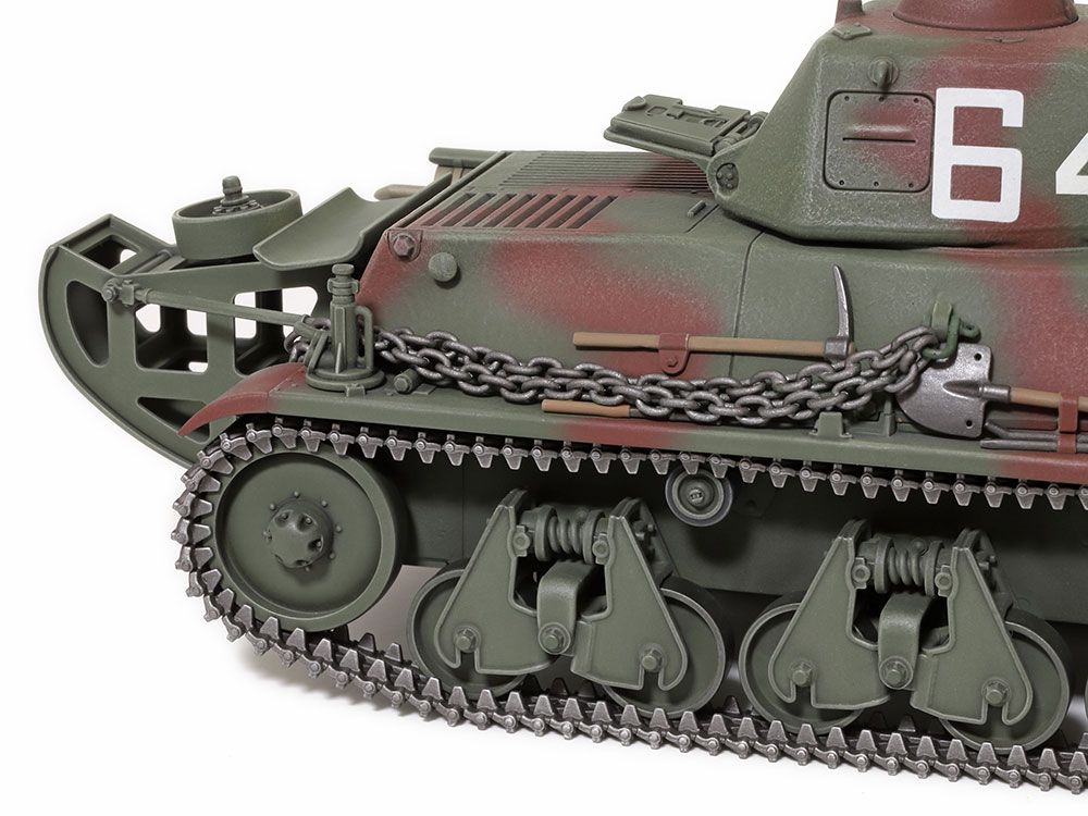 ak-interactive-1-35-french-light-tank-h39-kit-modellismo image 6
