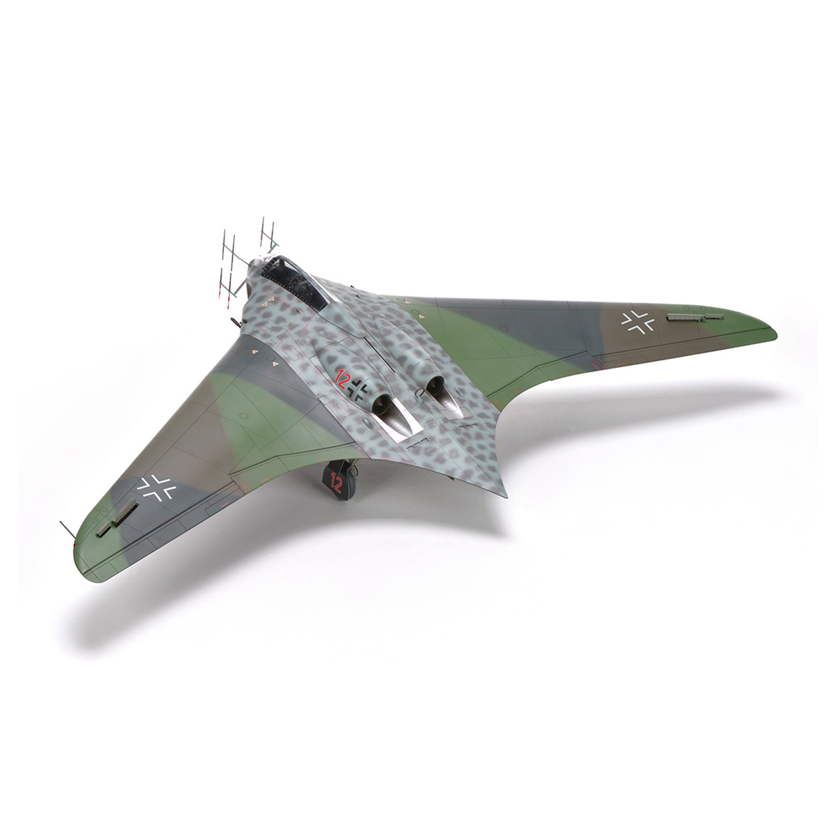 ak-interactive-1-32-horten-ho229b-kit-modellismo-aereo-scala-1-32 image 3