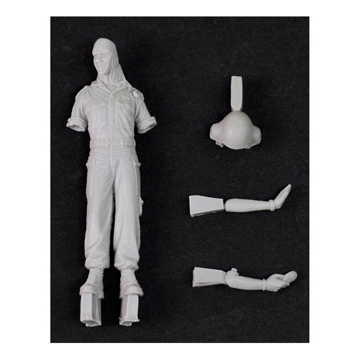 ak-interactive-israeli-woman-tanker-call-from-my-boyfriend-1-35-figura-modellism image 3