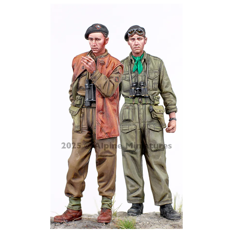 ak-interactive-4-7-royal-dragoon-guards-set-1-35-2-figure-militari image 1