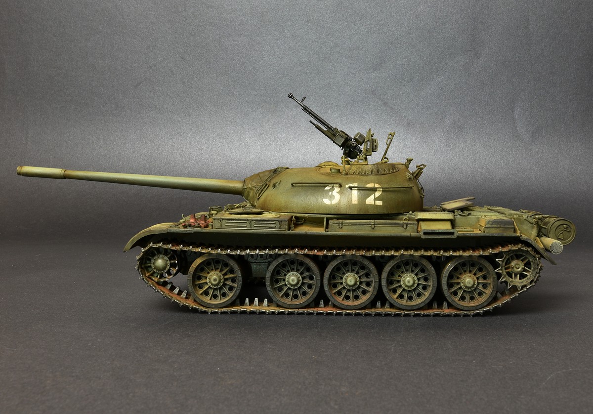 ak-interactive-1-35-t-54a-soviet-medium-tank-kit-carro-armato image 5