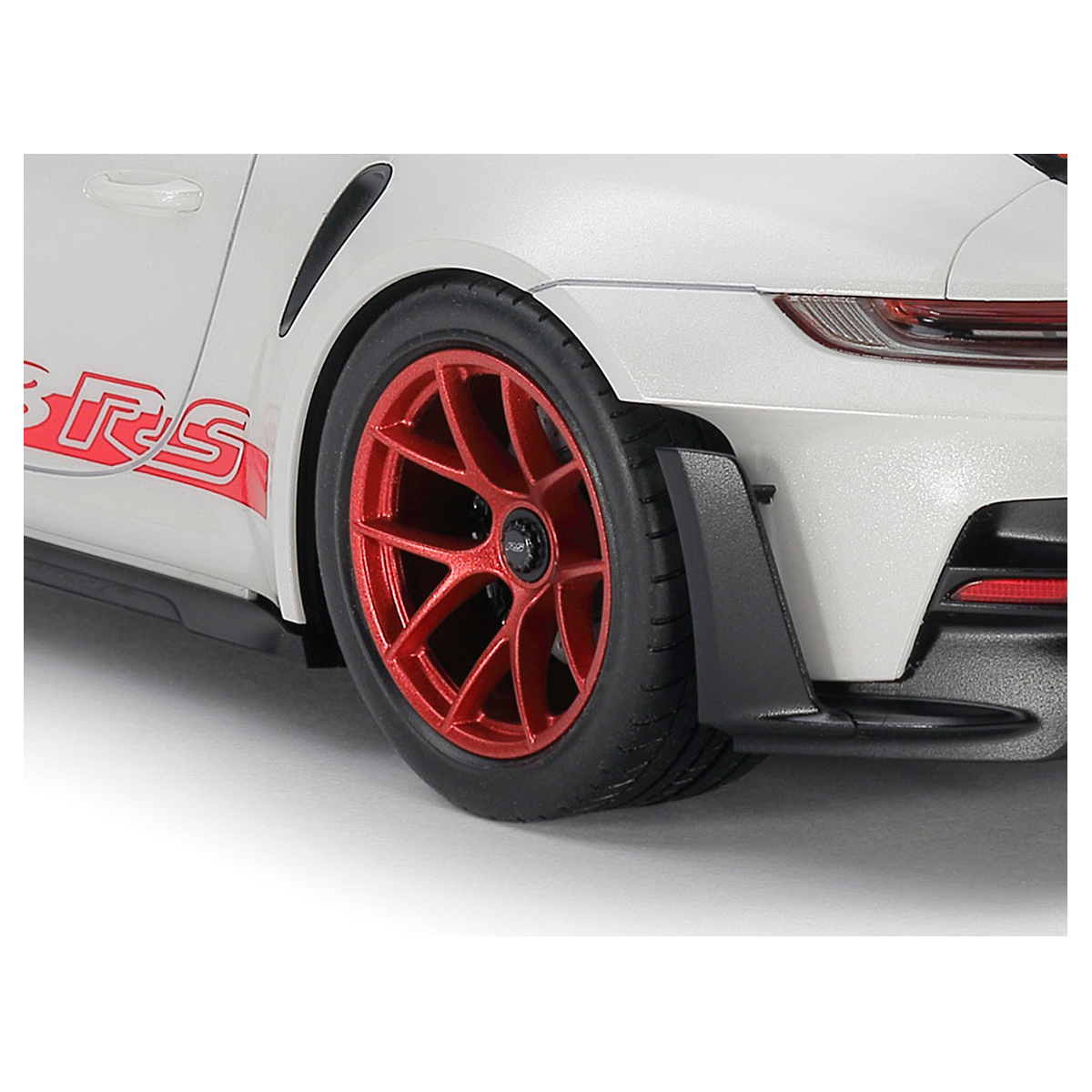 ak-interactive-1-24-porsche-911-gt3-rs-992-kit-di-modellismo-auto-da-costruire image 7