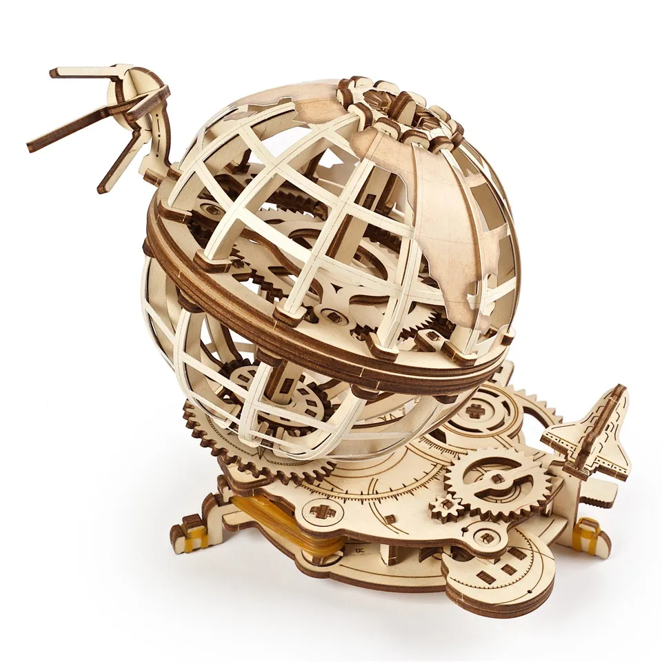 ugears-globus-mappamondo-meccanico-in-legno-da-costruire image 1