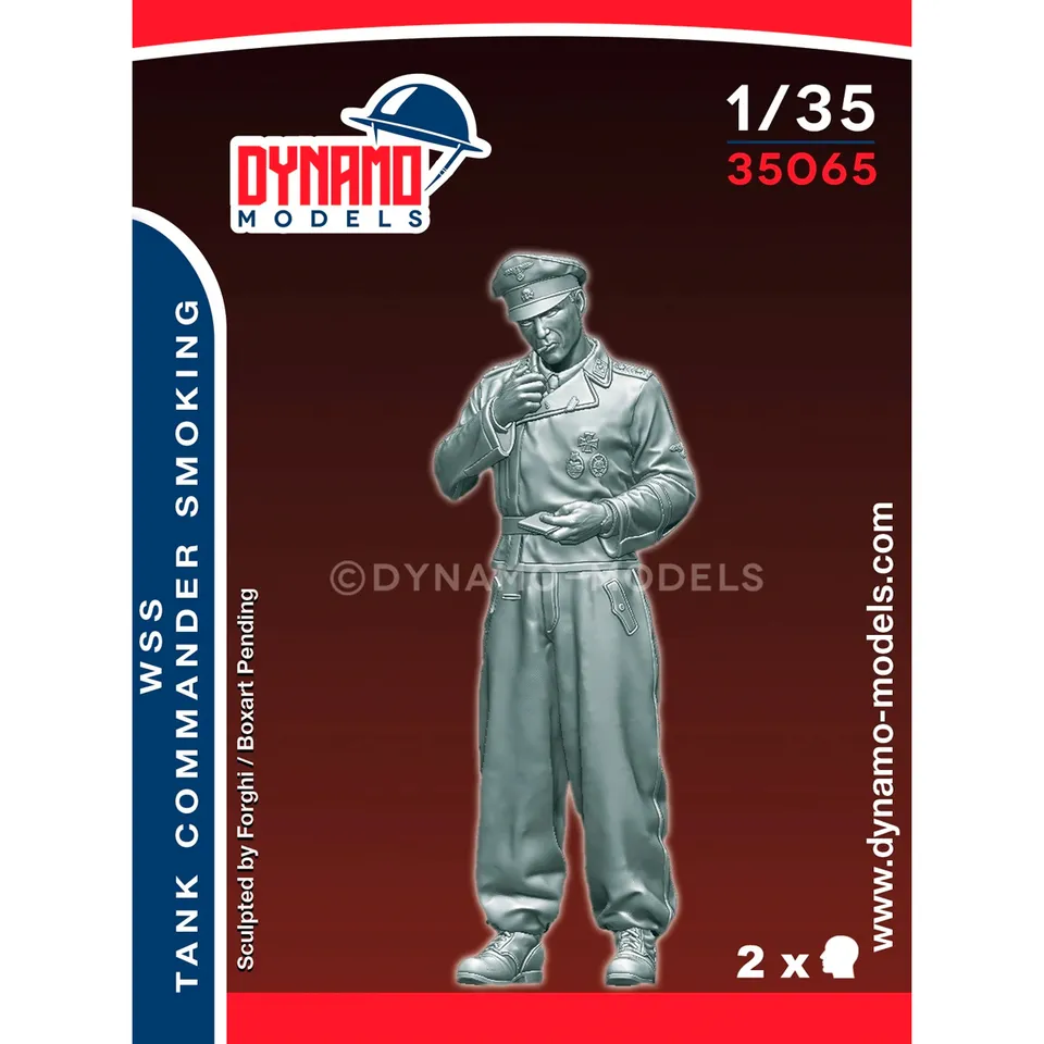 ak-interactive-1-35-wss-panther-commander-smoking-figurino-comandante image 1
