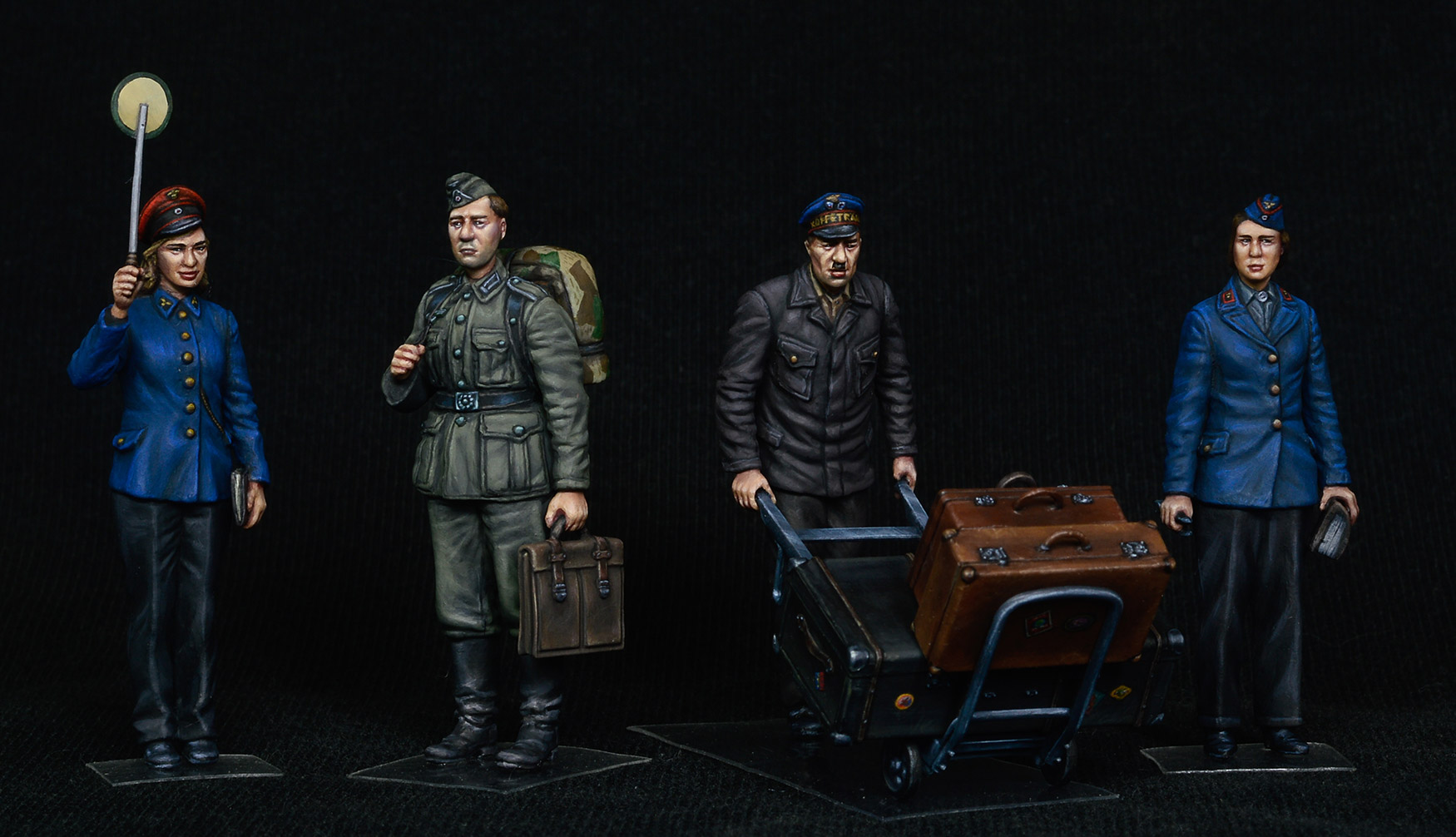 ak-interactive-1-35-german-train-station-staff-1930-40s image 3