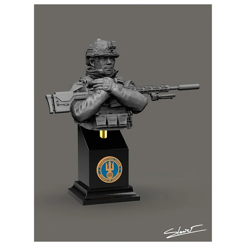 ak-interactive-ukrainian-soldier-bust-04-1-10 image 1