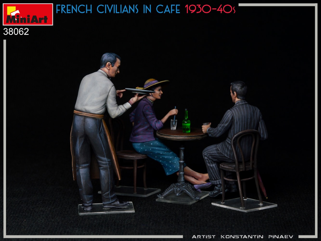 ak-interactive-1-35-french-civilians-in-cafe-1930-40s image 3
