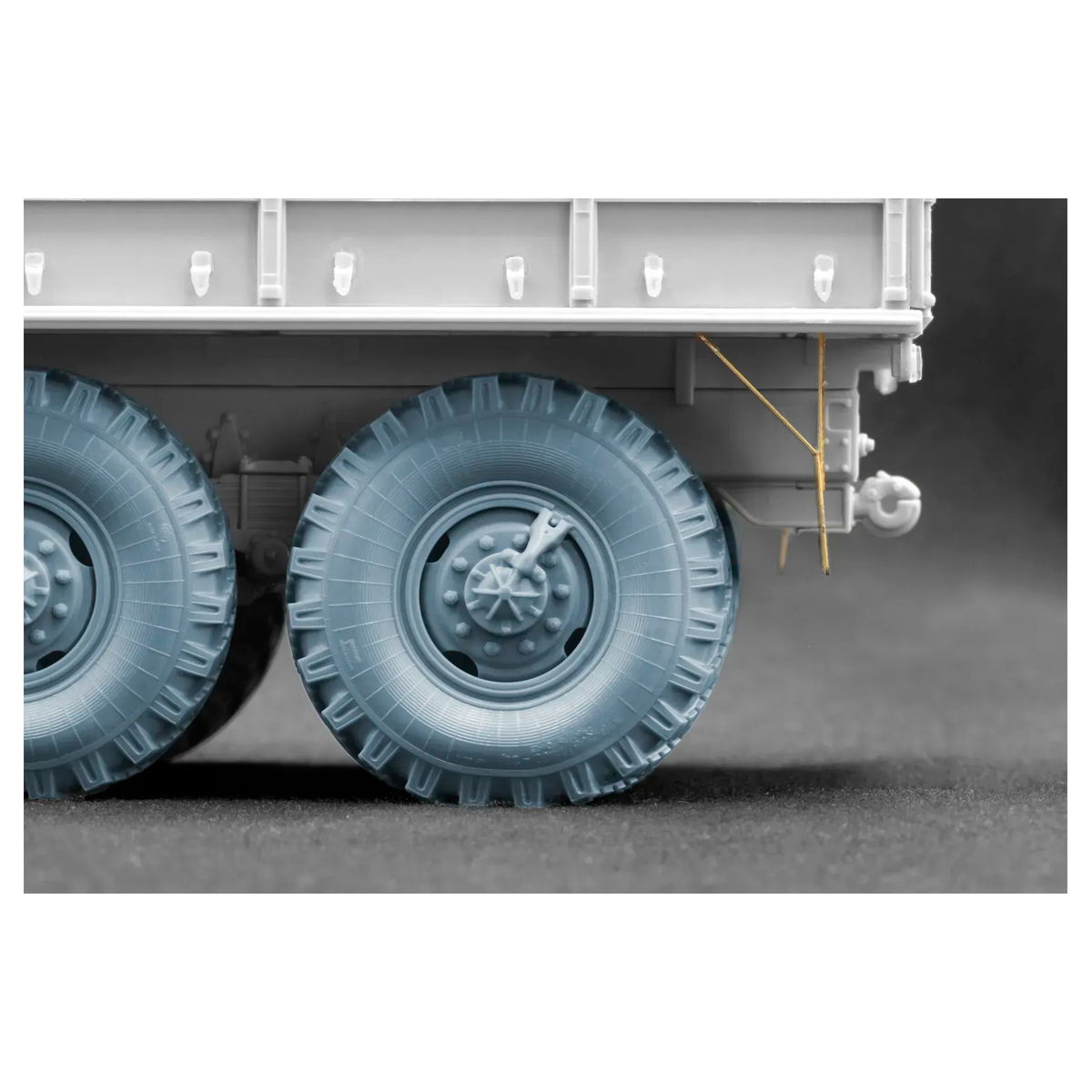 ak-interactive-set-ruote-ponderate-per-ural-4320-in-1-35 image 4