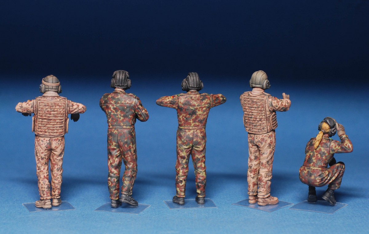 ak-interactive-1-35-bundeswehr-tank-crew-set-figure-carristi-tedeschi-moderni image 7