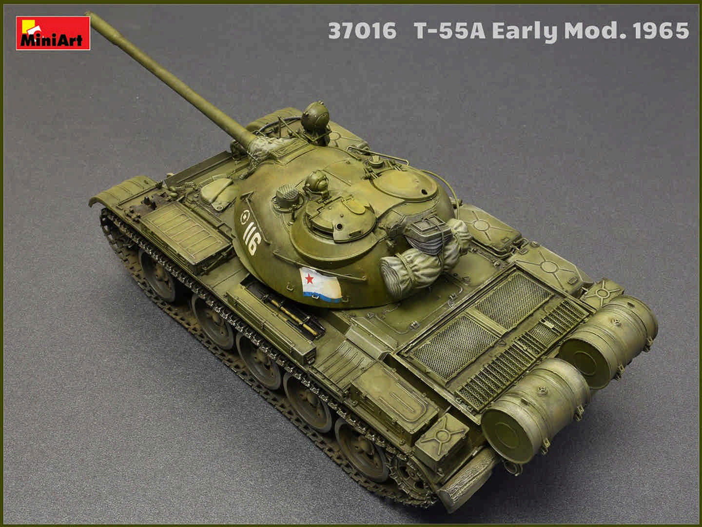 ak-interactive-t-55a-early-mod-1965-interior-kit-scala-1-35 image 5