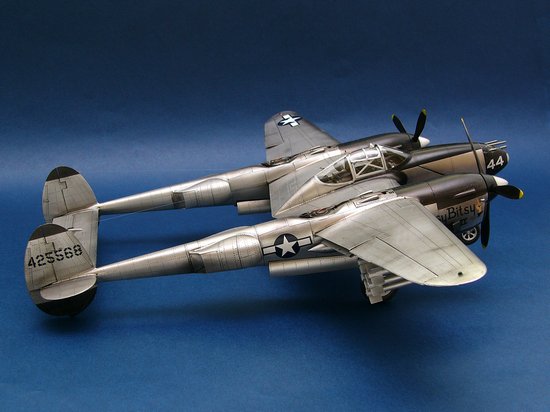 ak-interactive-lockheed-p-38-l-5-lo-lightning-1-32-kit-modello-aeronautico image 4