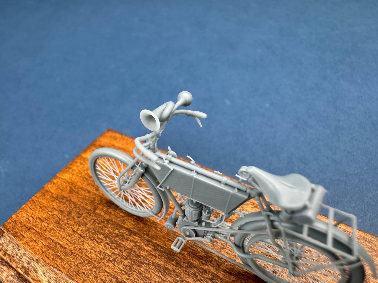ak-interactive-french-motorcycle-model-p-type-c-1903-2hp-kit-di-modellismo-1-32 image 7