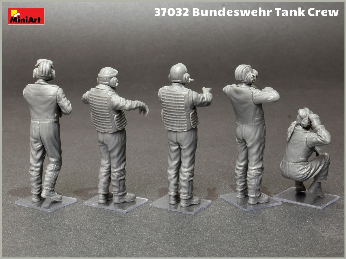 ak-interactive-1-35-bundeswehr-tank-crew-set-figure-carristi-tedeschi-moderni image 3