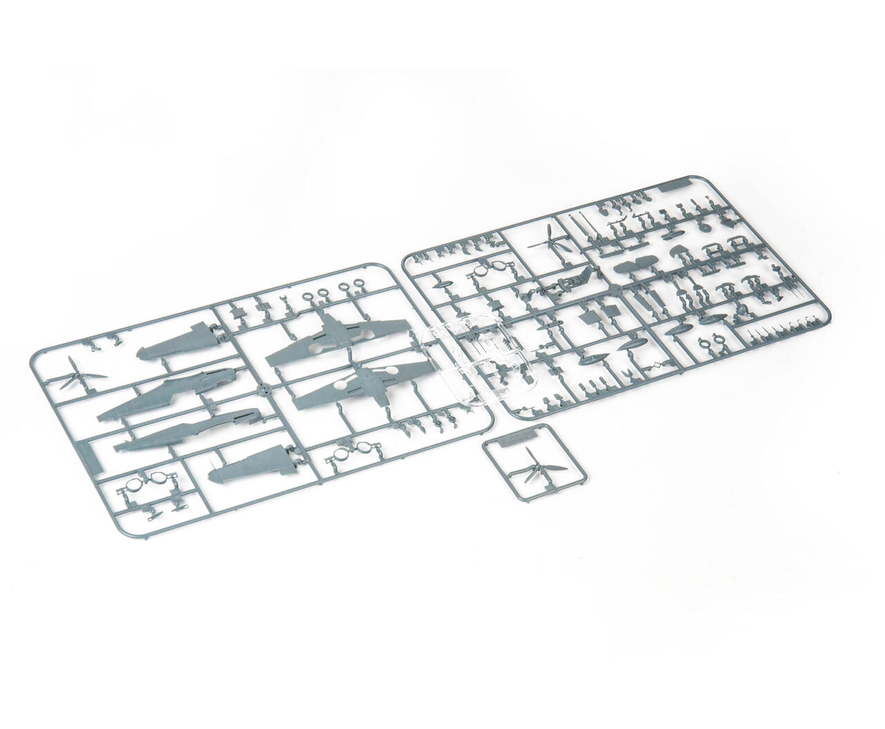 ak-interactive-1-72-bf-109f-4-kit-di-modellismo-del-caccia-tedesco image 3