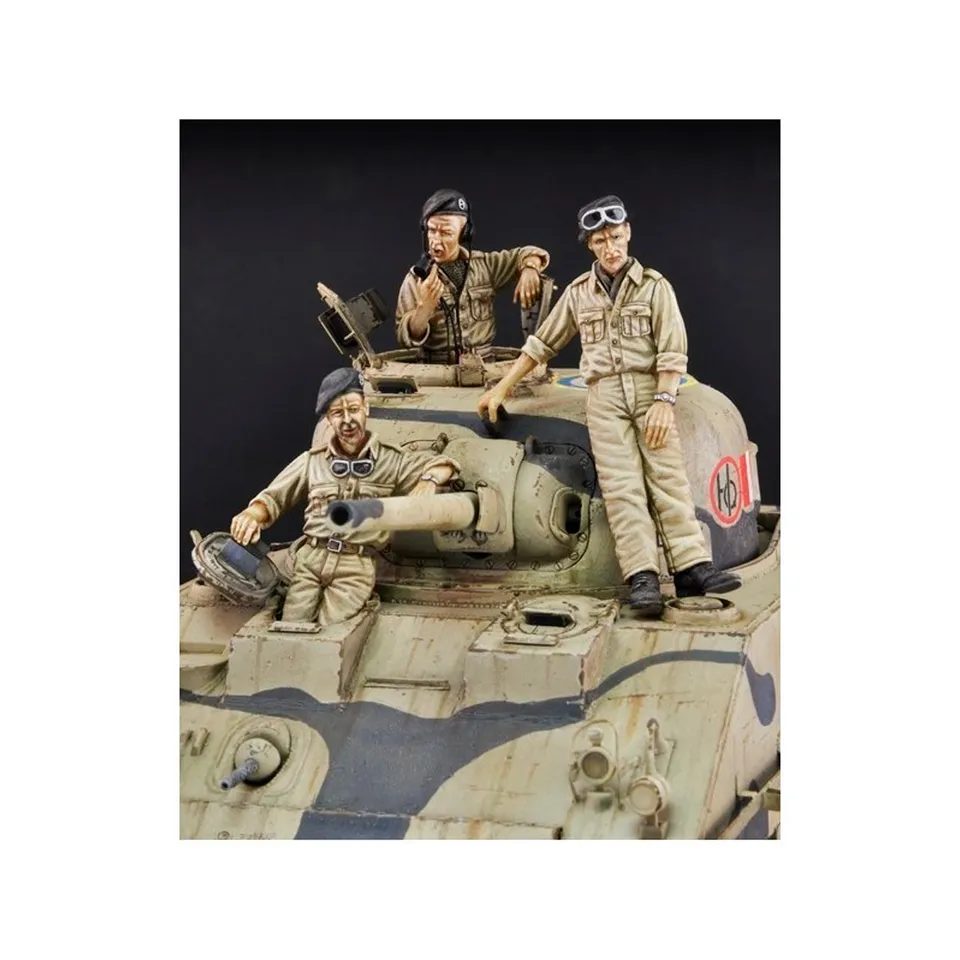 ak-interactive-sherman-clive-crew-1-35 image 1