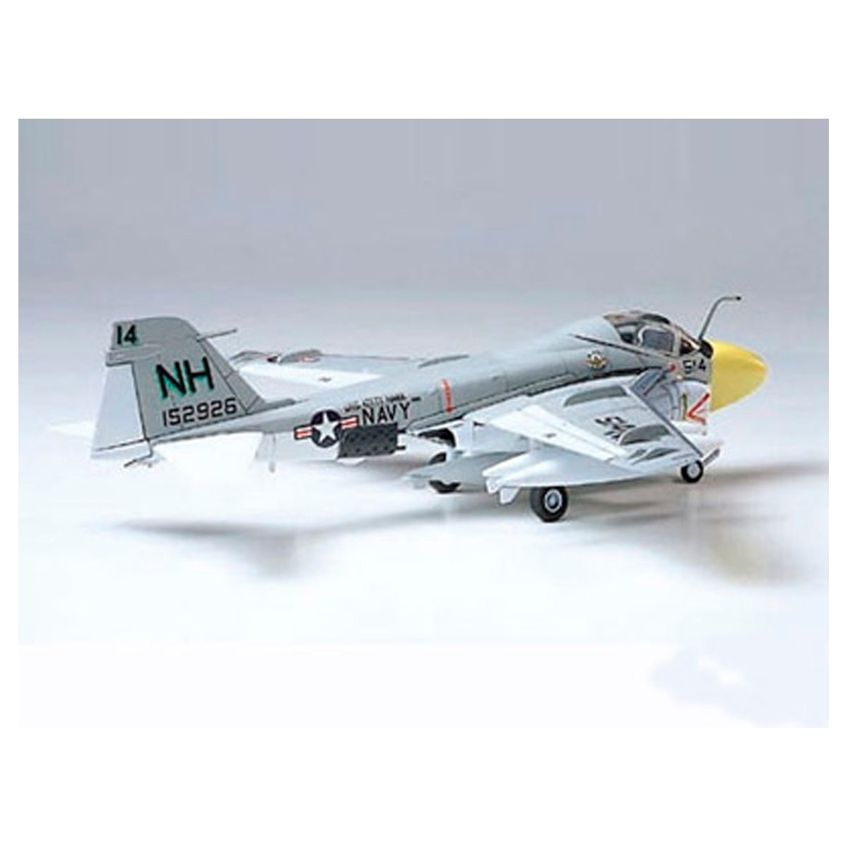ak-interactive-1-100-gumman-a-6a-intruder-modello-in-plastica image 2