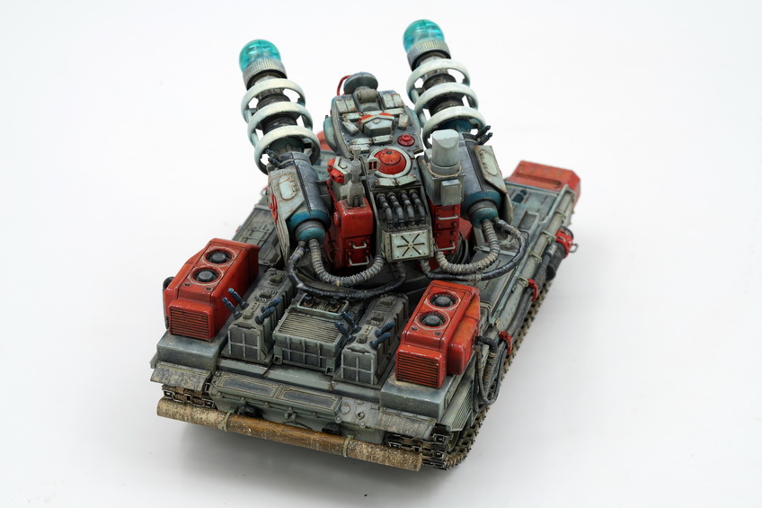 ak-interactive-1-35-tesla-tank-kit-carro-armato-da-costruire-e-dipingere-in-scal image 7