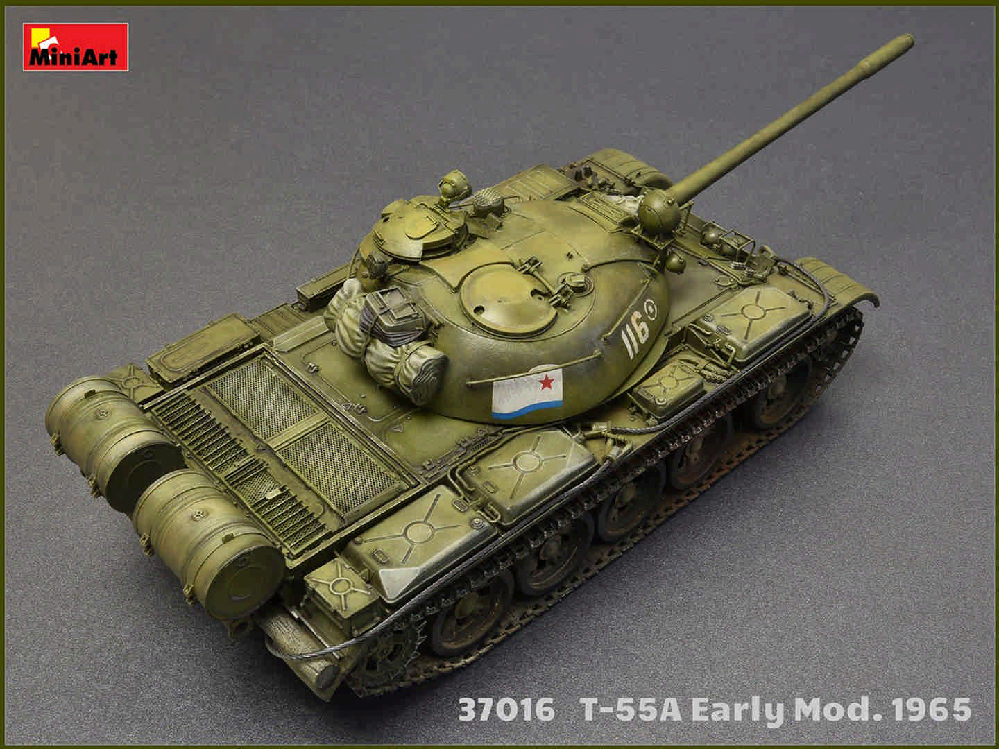 ak-interactive-t-55a-early-mod-1965-interior-kit-scala-1-35 image 6