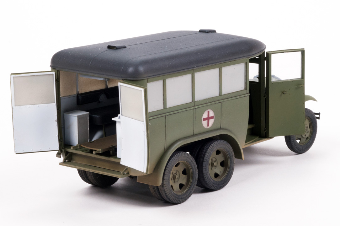 ak-interactive-1-35-gaz-05-194-ambulance-kit-di-modellismo-militare image 5